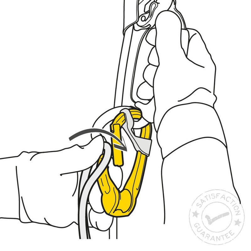Карабинер PETZL RollClip A Triact-Lock