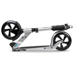 Тротинетката MICRO Classic 200mm matt silver
