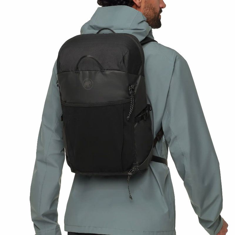 batoh MAMMUT Alto 22 black