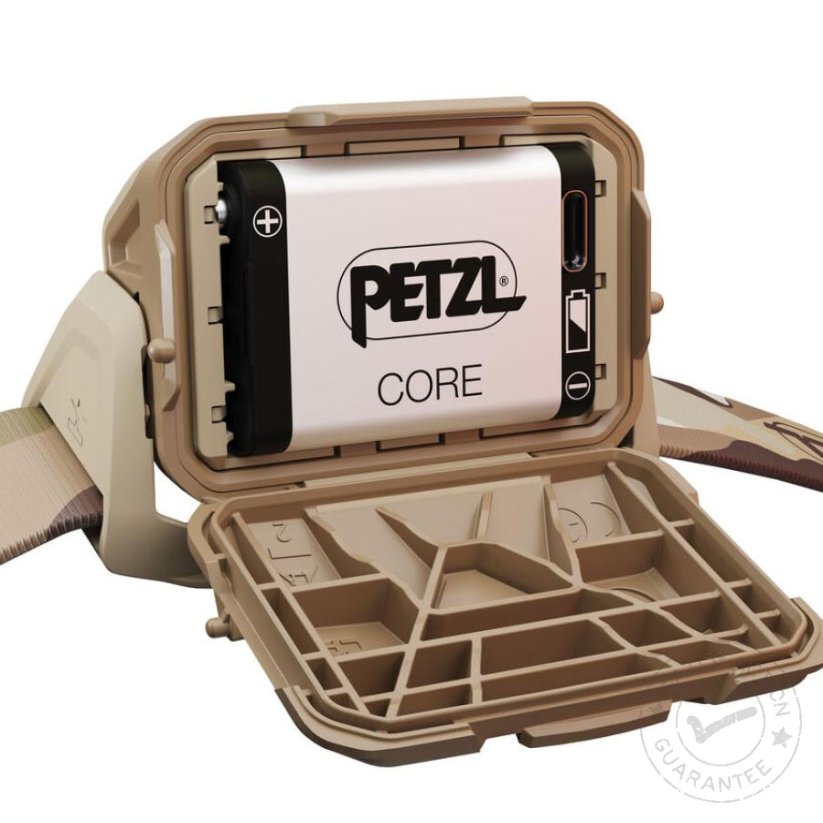 Челник PETZL Aria 2R RGB 625lm camo