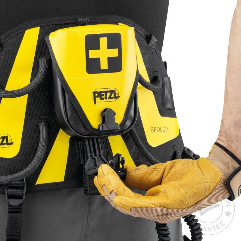 Чантичка PETZL FirstAid Pouch